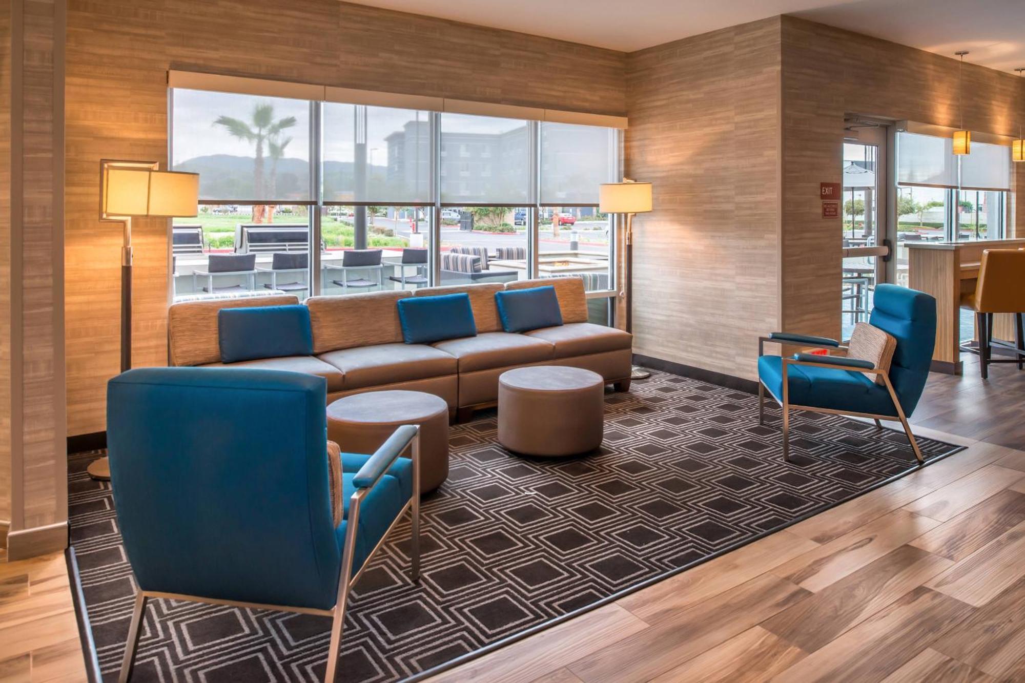 Towneplace Suites By Marriott San Bernardino Loma Linda Exterior foto